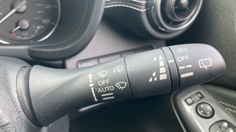 Nissan Juke 1.6 Hybrid Tekna 5dr Auto Hybrid Hatchback